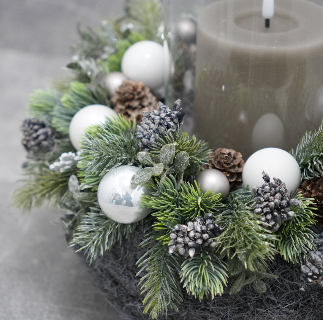 Winterzauber-Kranz „Frosted Elegance“