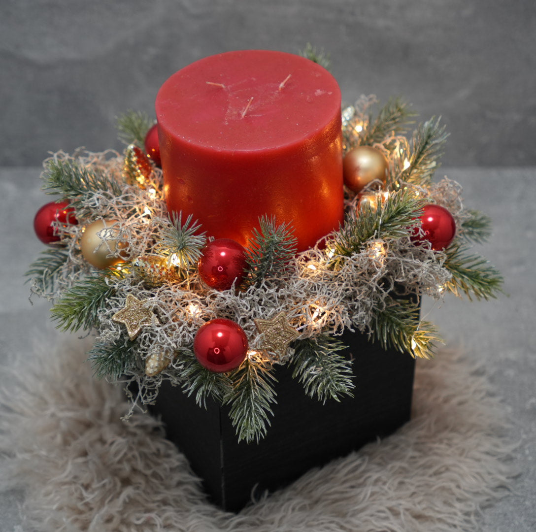 „Golden Spark – Weihnachtslicht im Holzblock“